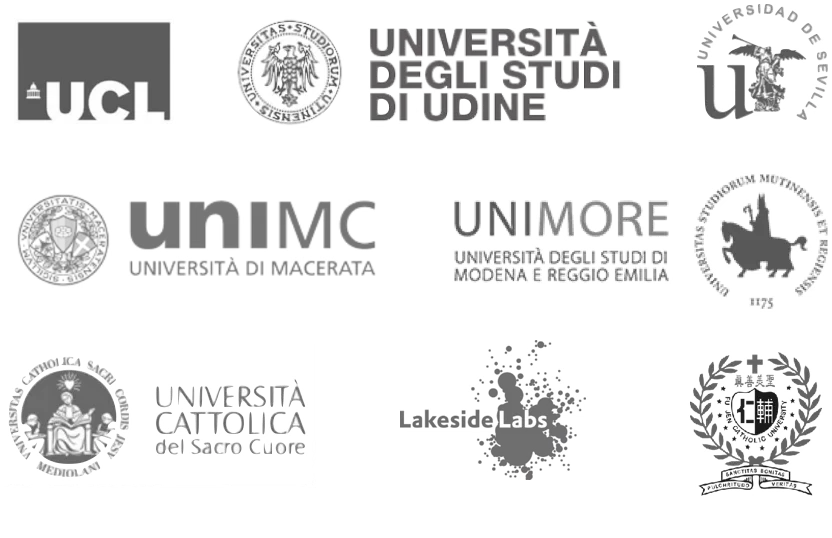 Raccolta di loghi di università e istituti di ricerca, tra cui: University College London (UCL); Università degli Studi di Udine; Universidad de Sevilla; Università di Macerata (UniMC); Università degli Studi di Modena e Reggio Emilia (UNIMORE); Università Cattolica del Sacro Cuore; Lakeside Labs; Università degli Studi di Napoli Federico II; Università degli Studi di Trieste